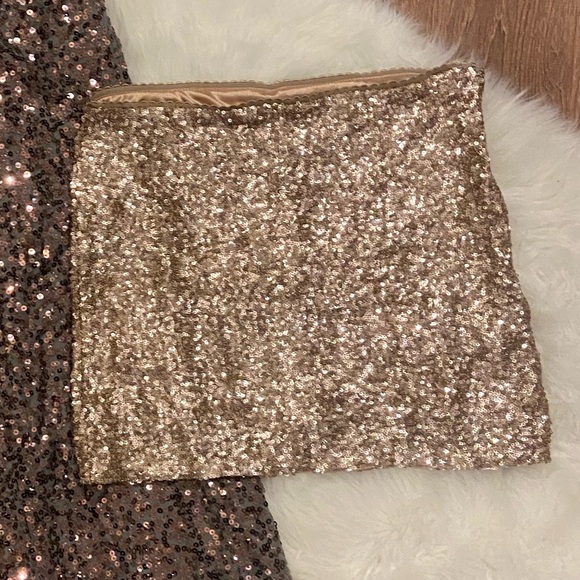 XXI Gold / Champagne Mini Skirt S - Picture 1 of 5